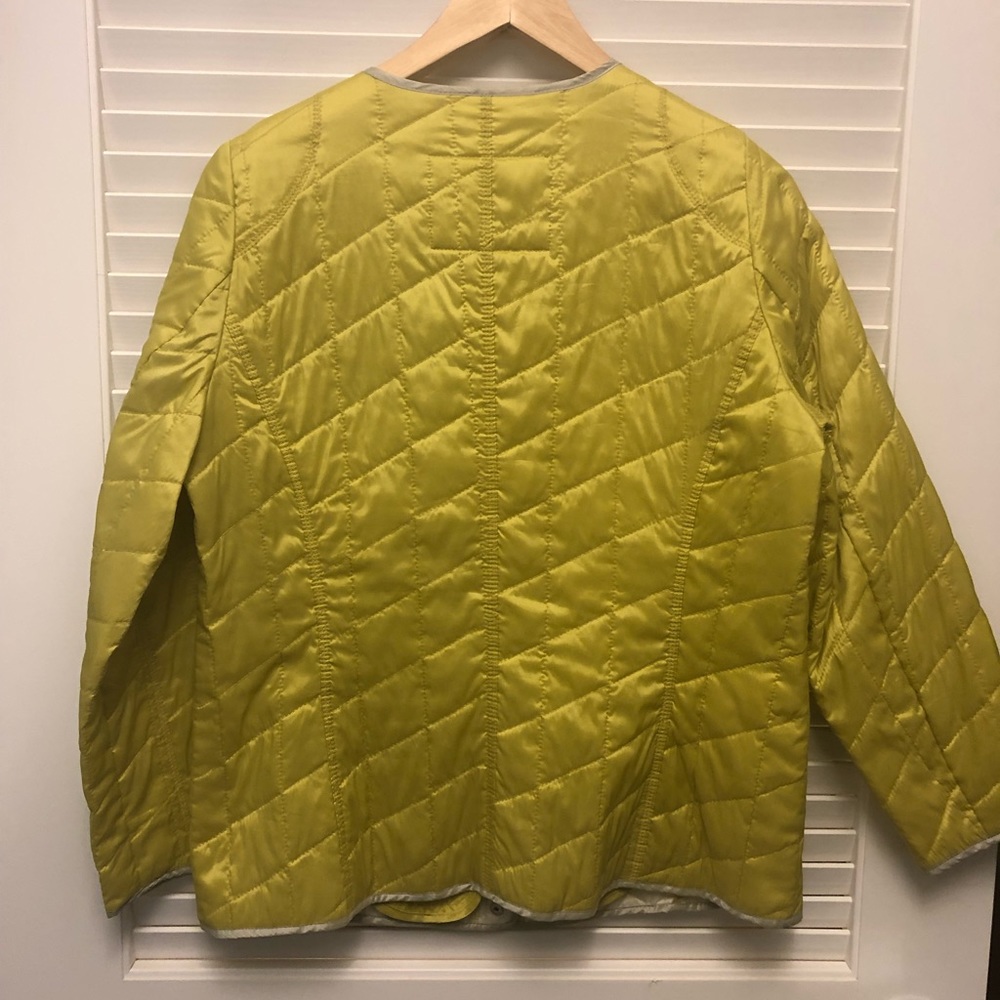 Light Jacket - Picture 4 of 4
